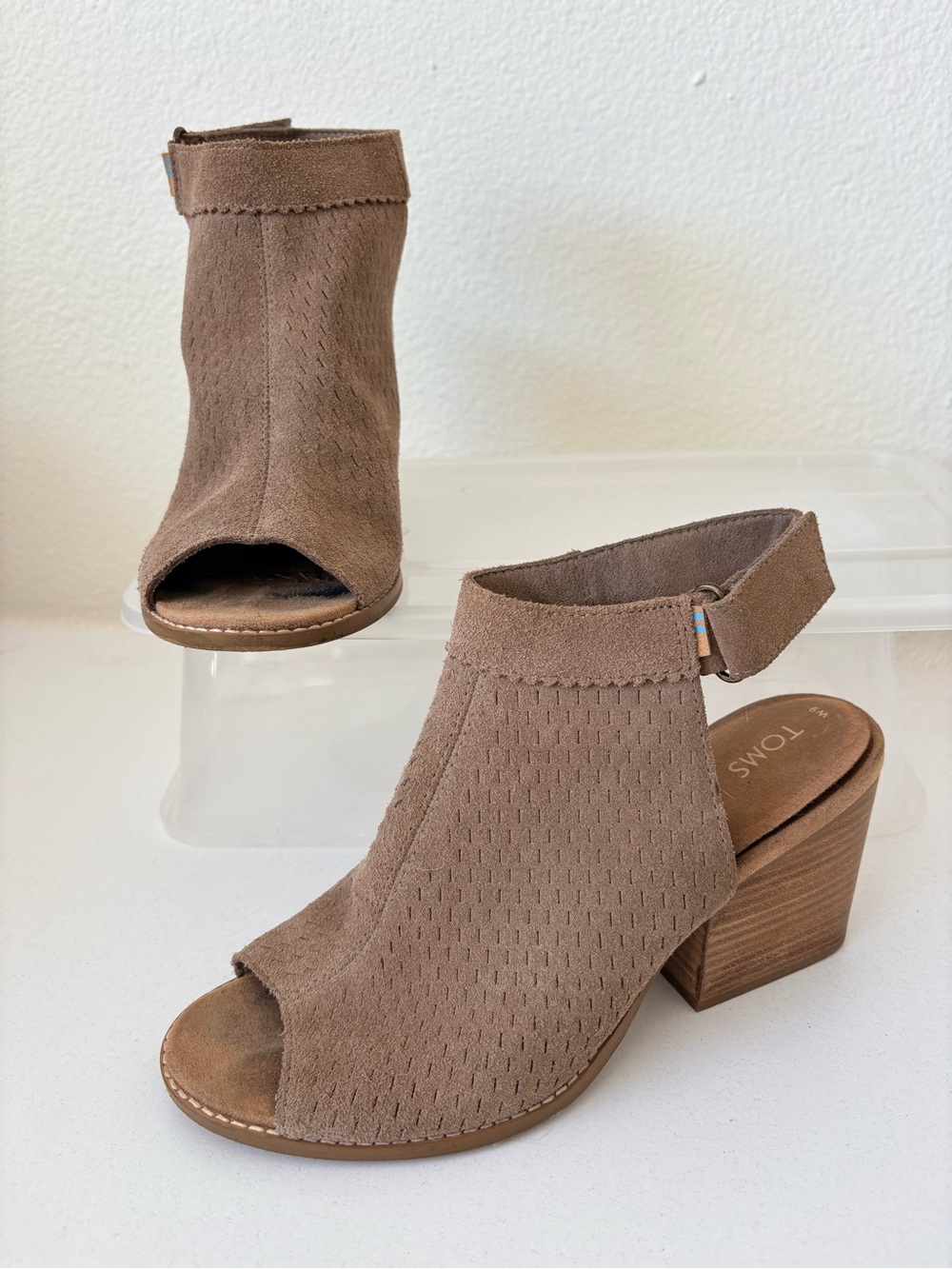 TOMS Taupe Suede Peep-Toe‎ Block Heel Ankle Bootie Sandals, Size 9